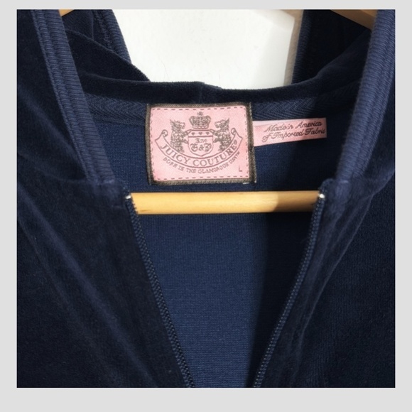 Juicy Couture Velour Hoodie Zip Up Juicy Embellished Logo On Back Navy Blue Sz L - Picture 10 of 11